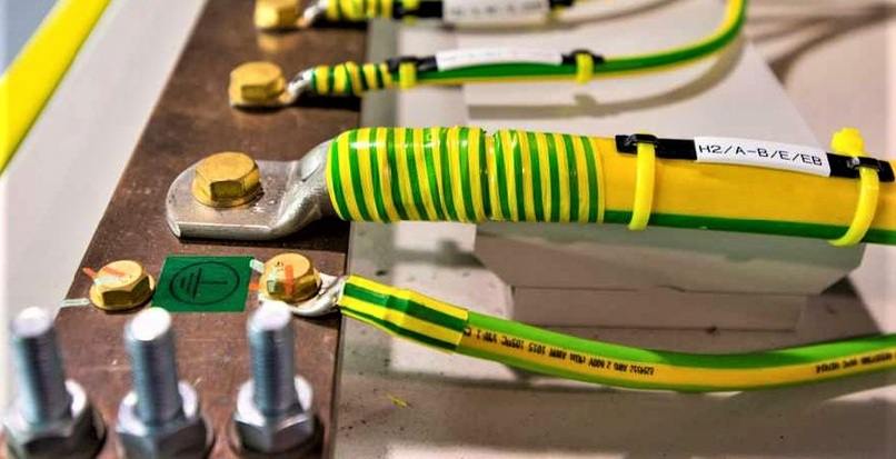 cable conductor conectado