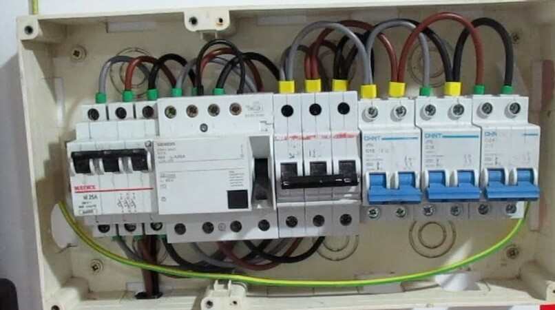 cuadro-trifasico-neutro