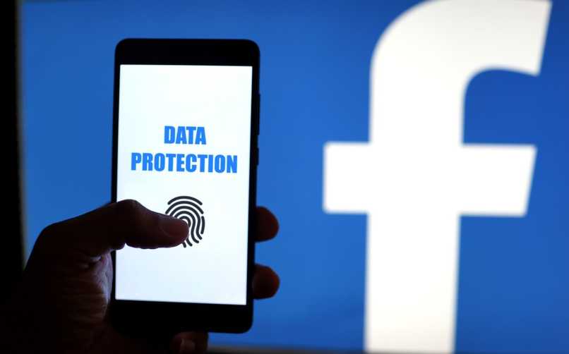 logo facebook protect