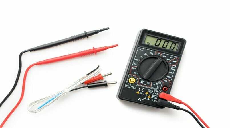 multimetro circuito trifasico