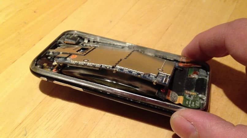 reparar bateria de un celular