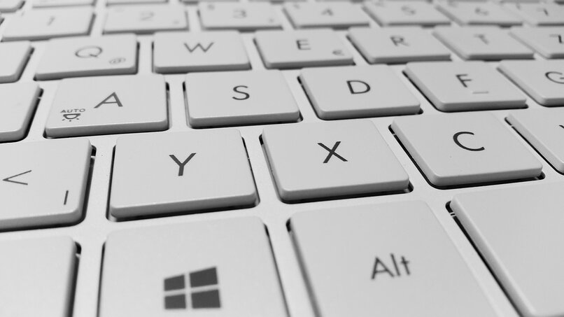 teclado mac blanco