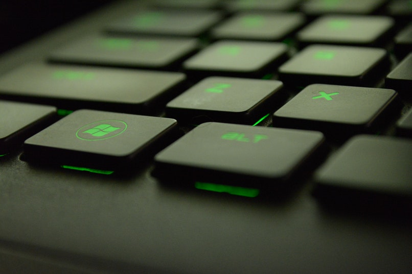 teclado de color verde